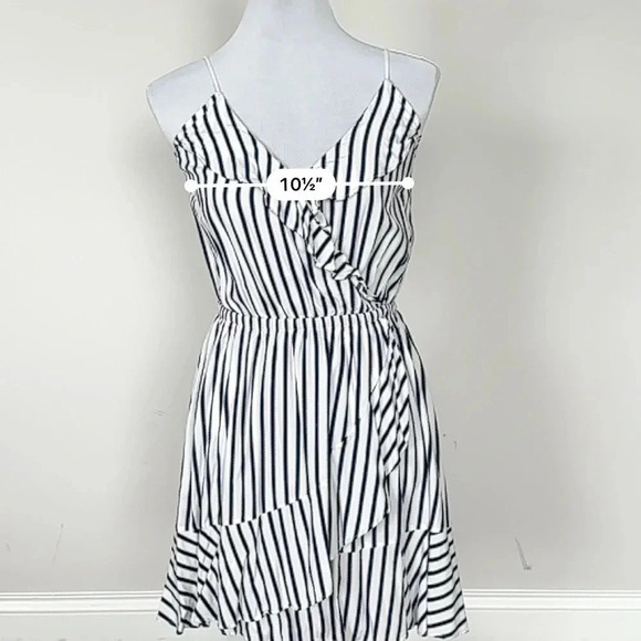 Express Blue and White Striped Dress Sz SM - Picture 6 of 8